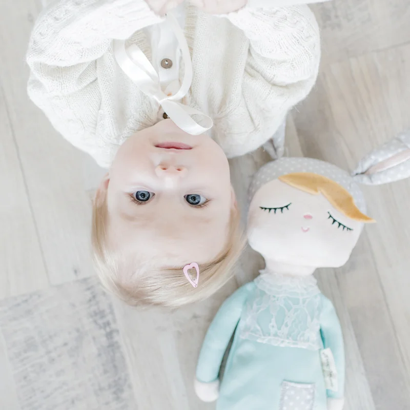 CREAM BOW KNIT SWEATER