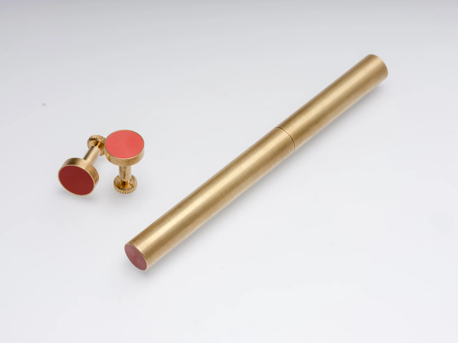 ELBWOOD_F1-Longcap-Messing-Ebonit-Goldfeder-18k-750-25.jpg
