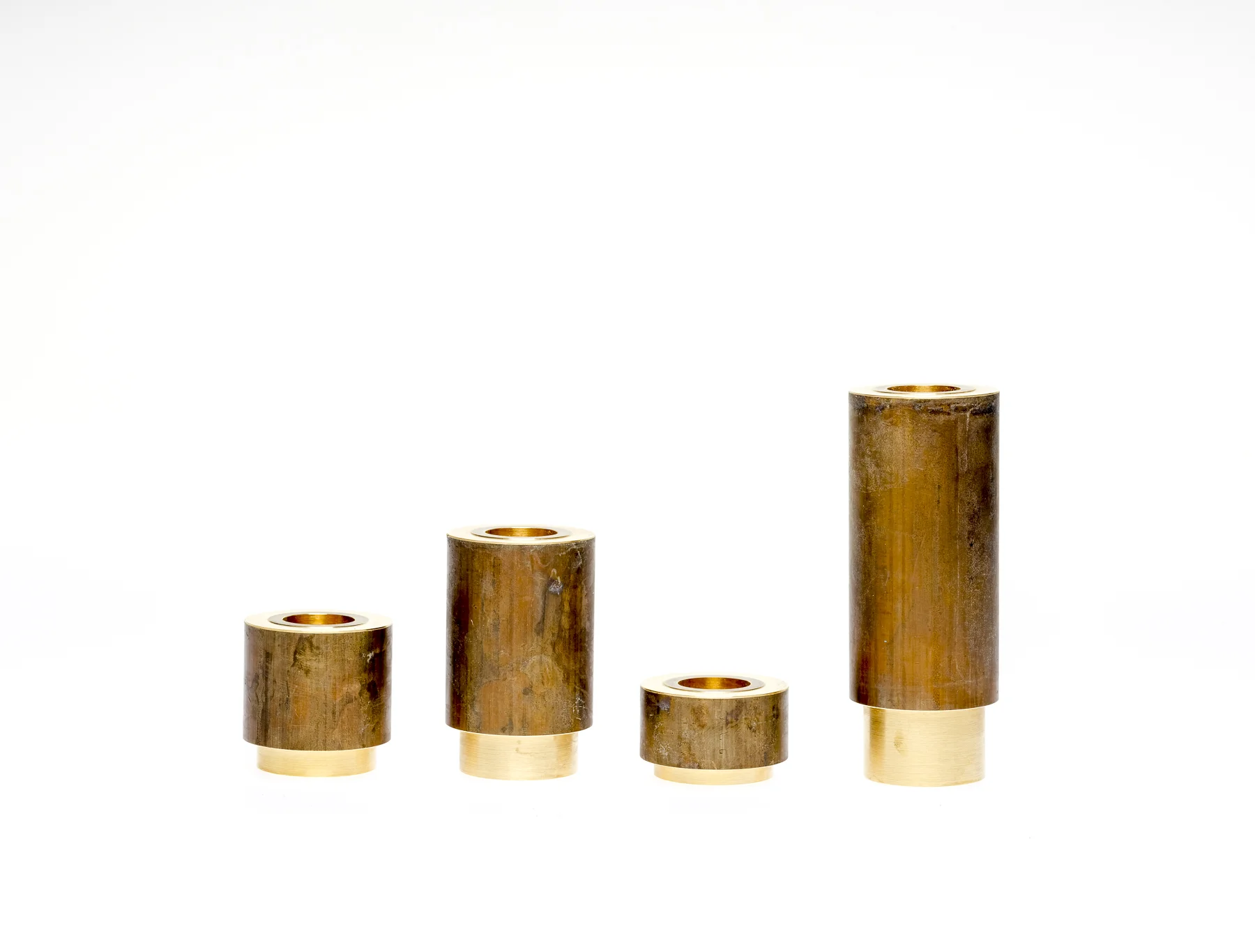 Kerzenständer-Candlestick, patiniertes Messing, braun, patinized brass, brown-4.jpg