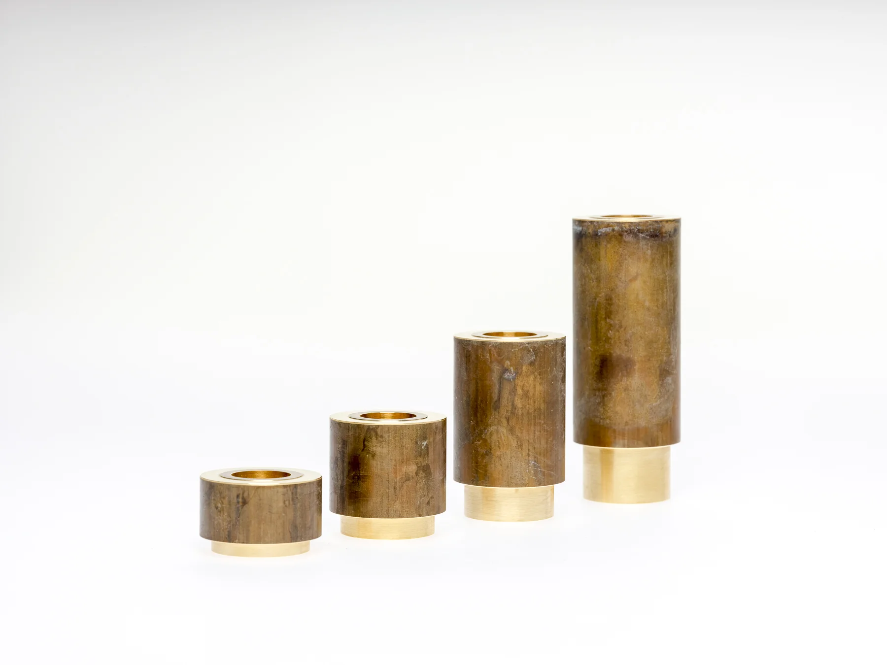 Kerzenständer-Candlestick, patiniertes Messing, braun, patinized brass, brown-3.jpg