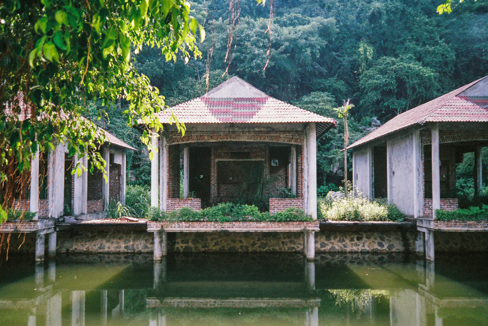 Vietnam-Hotel-W-Seq09.jpg