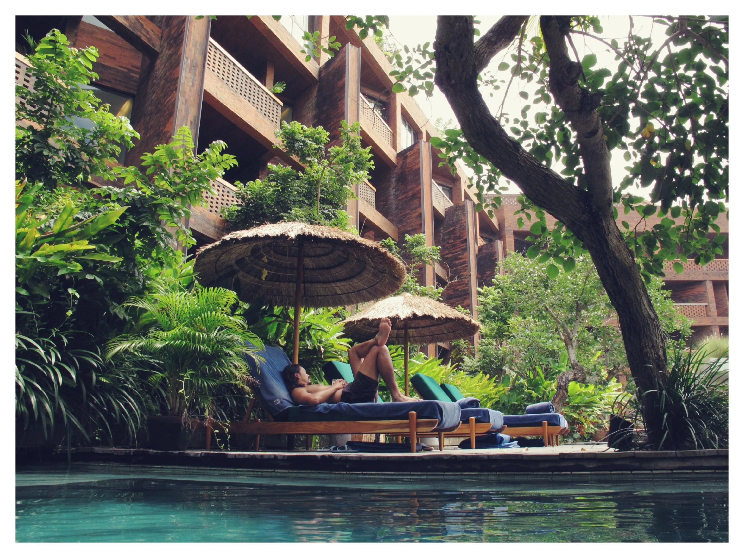 HOTEL_WEKEND_GUIDE_BALI_MODEL_POLINA_SOVA_TRAVEL11.jpg