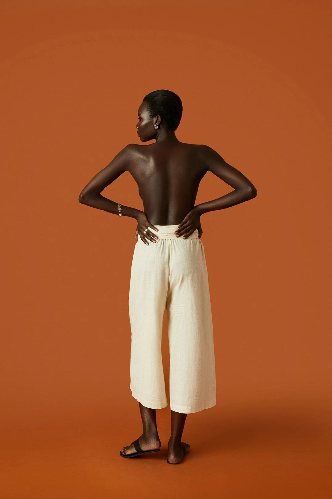 Look03_0270_1400x.jpg