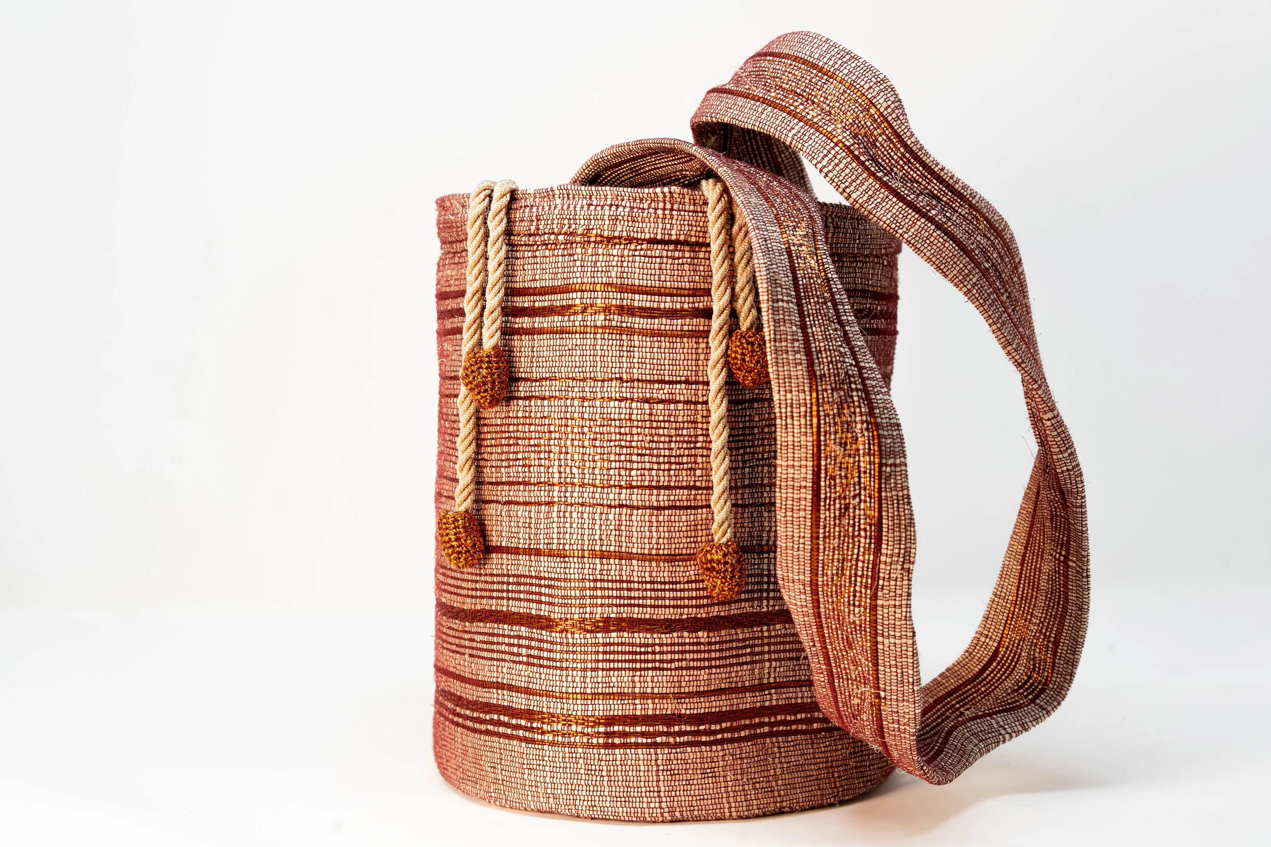 VERDI_DESIGN_HANDBAG_BUCKET_HOTEL_WEEKEND_SOUVENIR_SHOP10.jpg