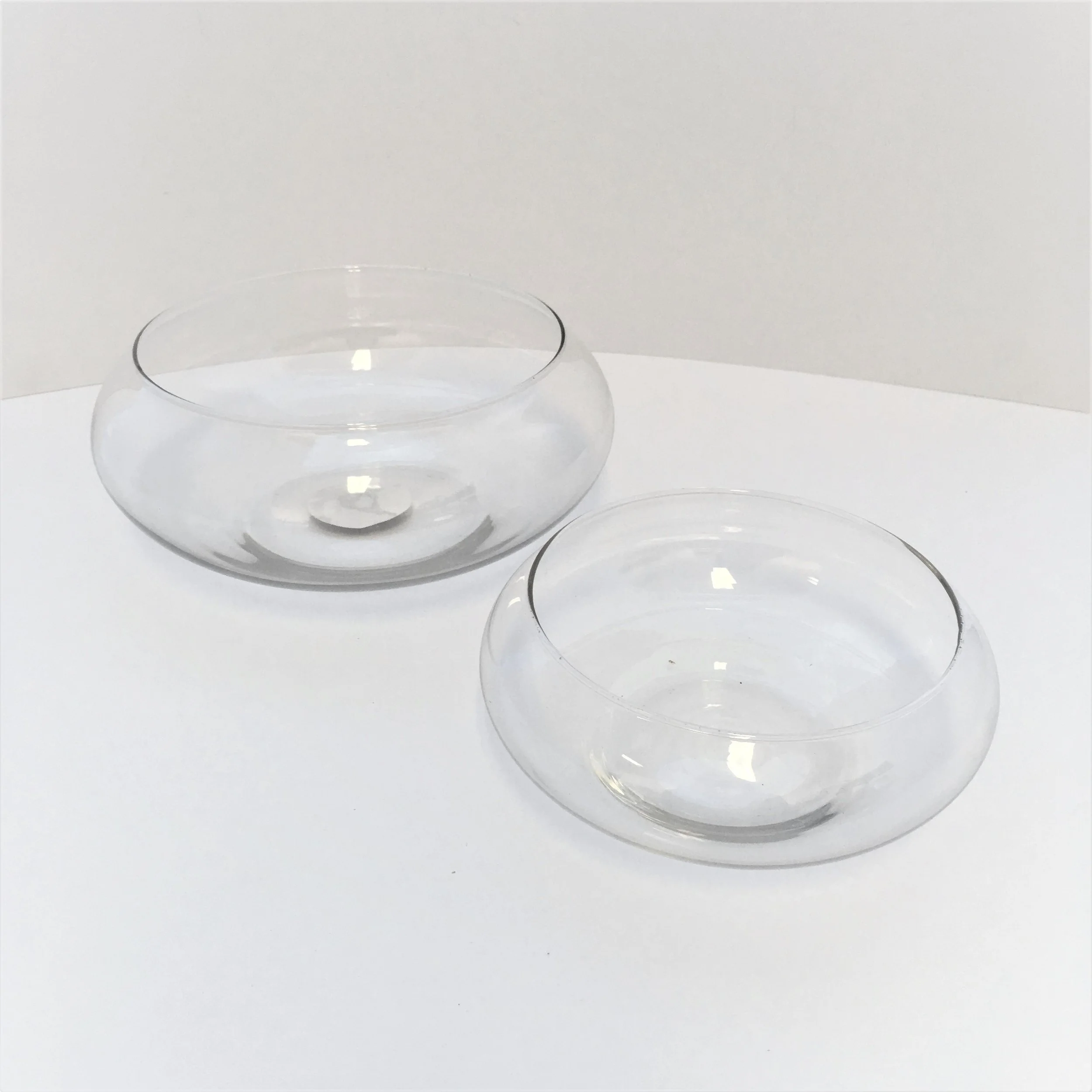 S/2 GLASS BOWLS