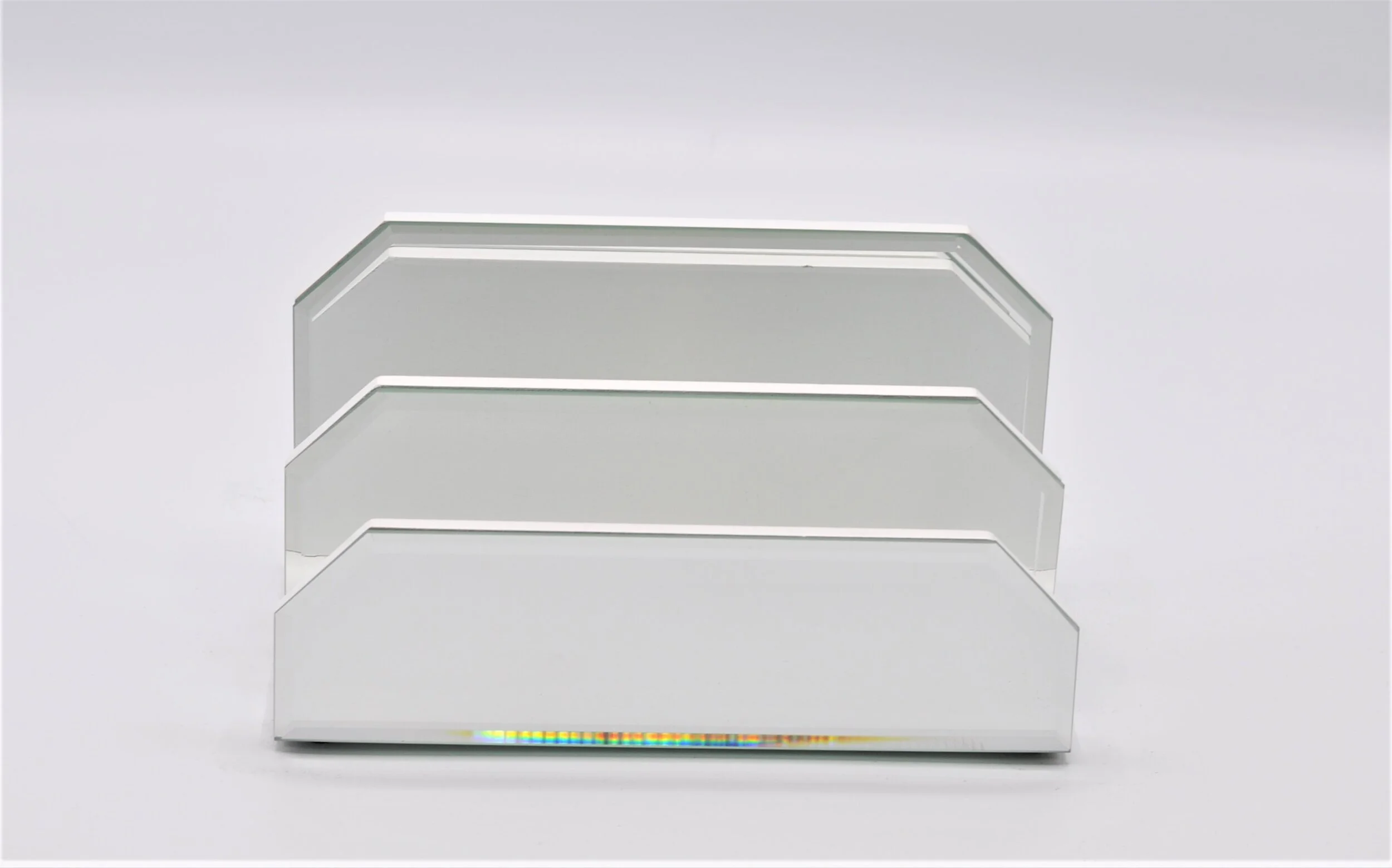 MIRRORED TIFFANY LETTER HOLDER