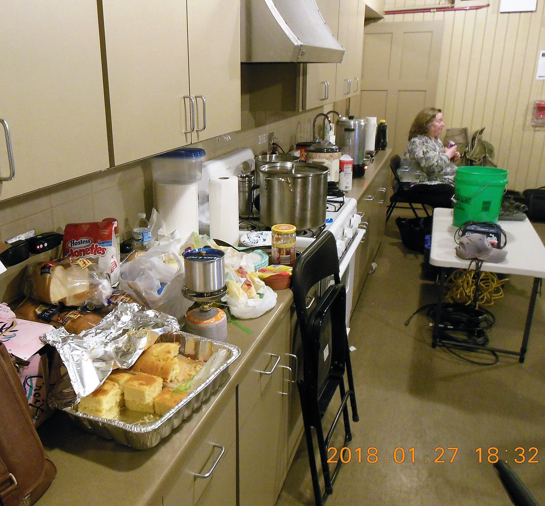 Always lots of food (especially cornbread for the chili).