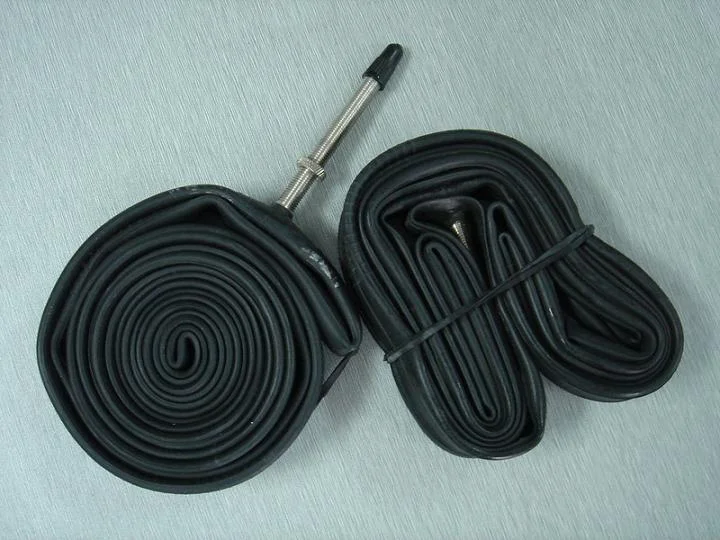 Racing-Bike-Inner-Tube-700-18-23C-.jpg