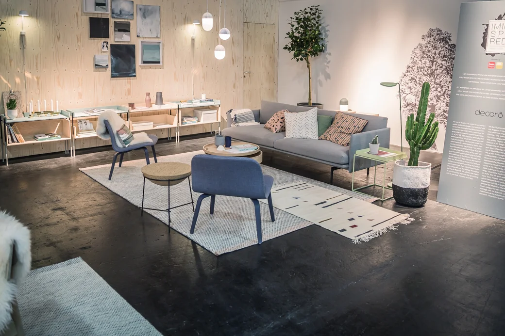 booth7.jpg