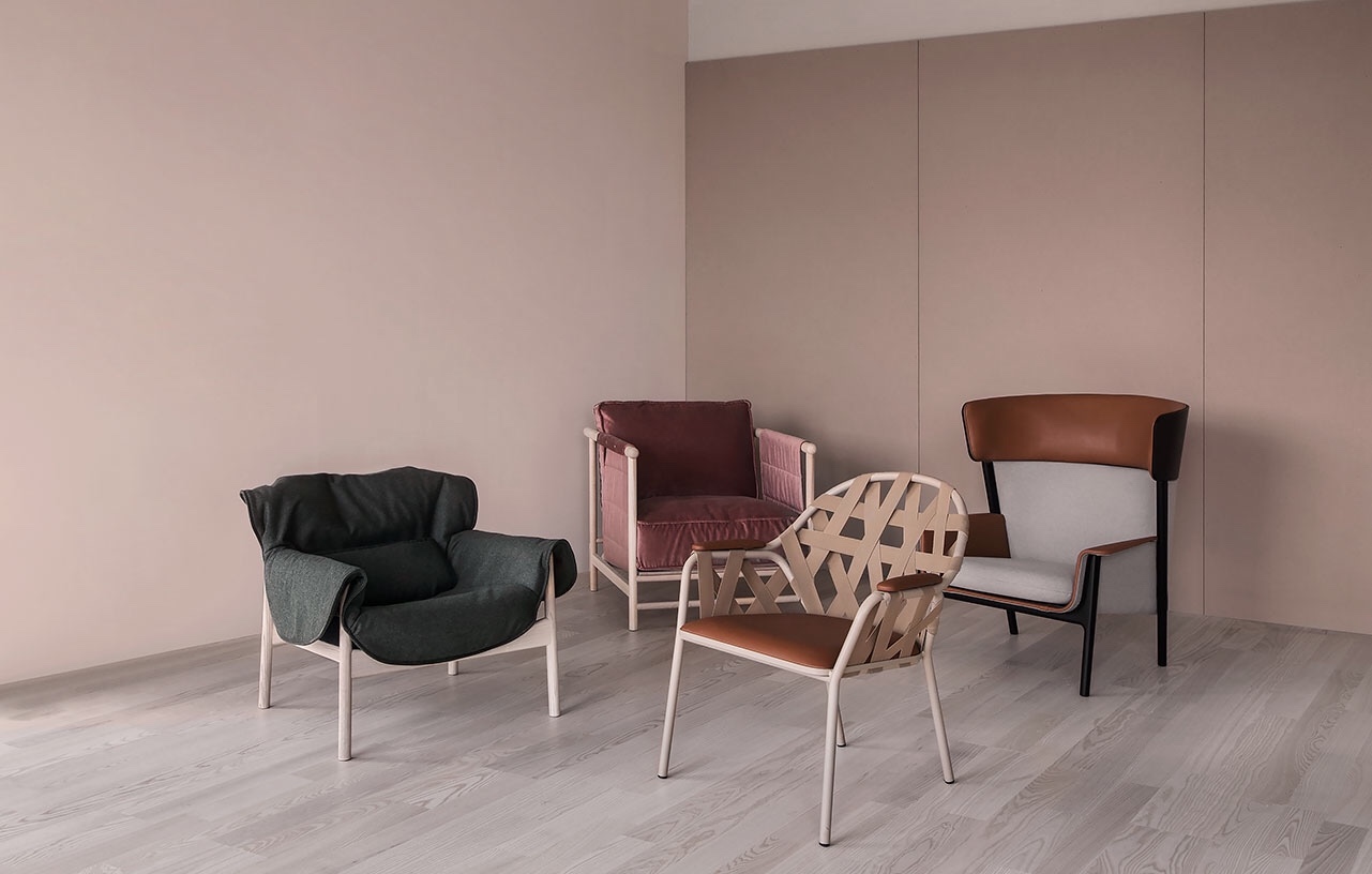 由Front, Broberg &设计的Agnes, Agda, Eva和Estrid椅子;Ridderstråle，《Ire》的Andreas Engesvik和Emma Olbers。