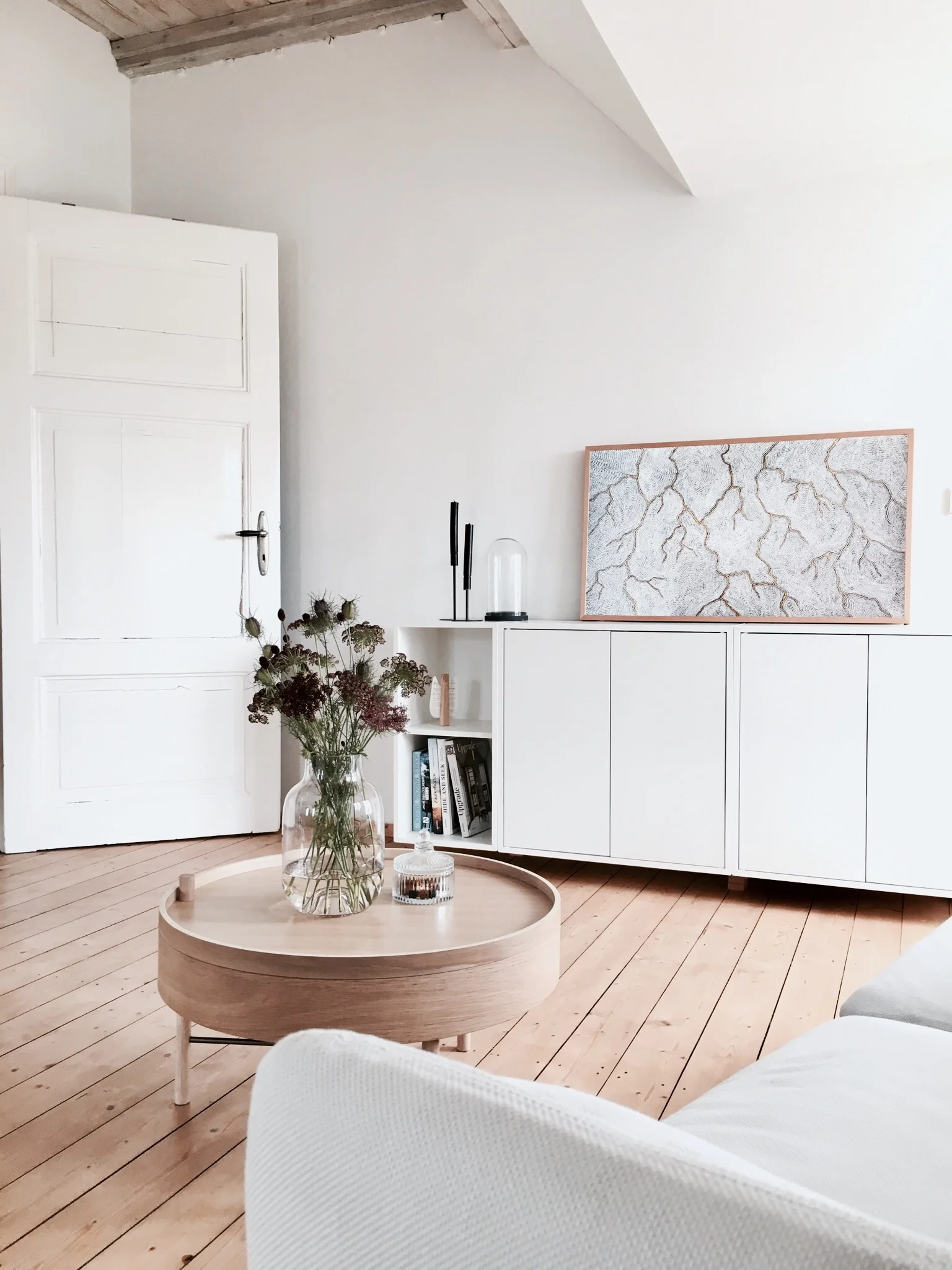 Tour A Hygge Minimalist Attic Apartment In Hannover Germany Decor8