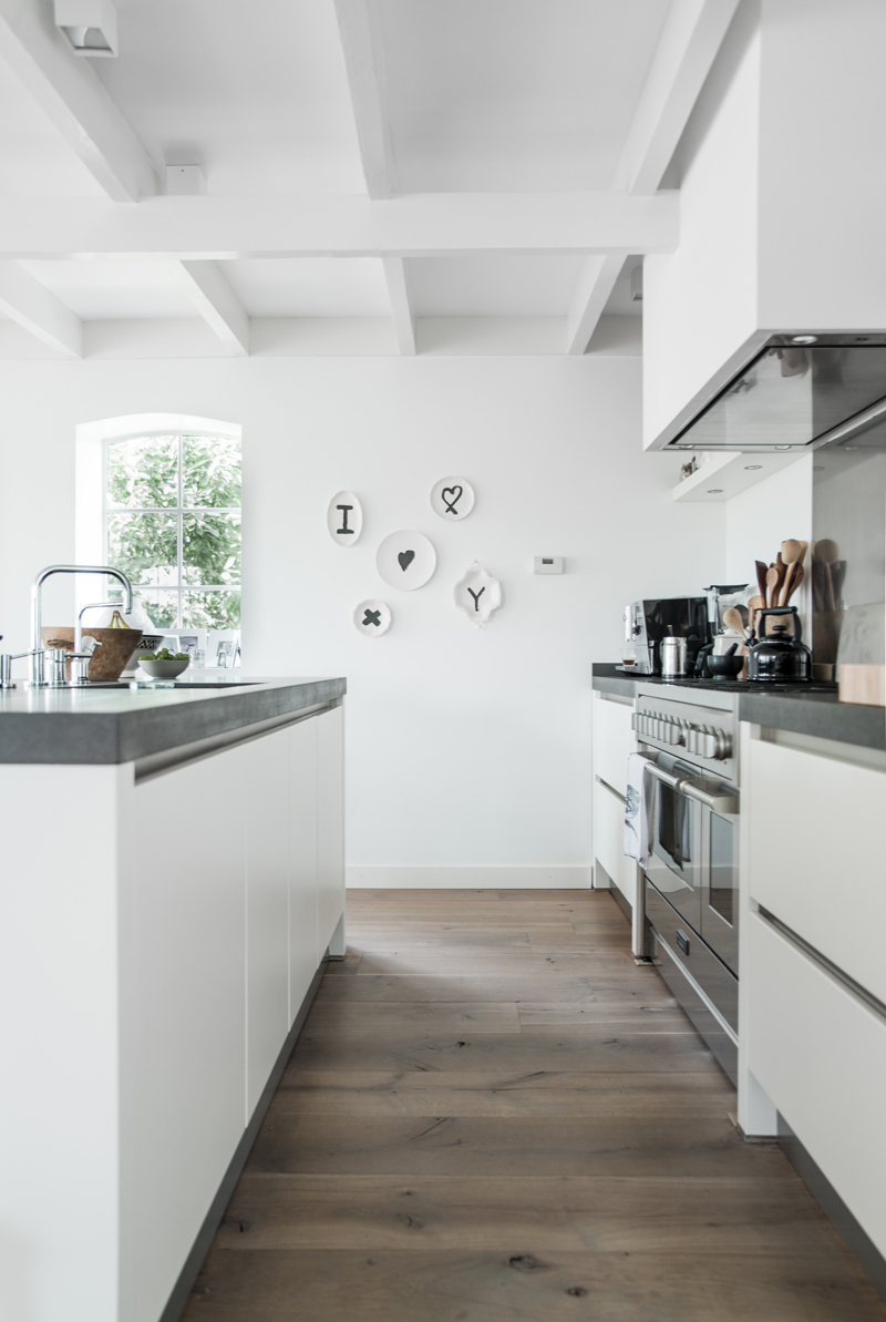 kitchen - open floor plan with living and dining combined