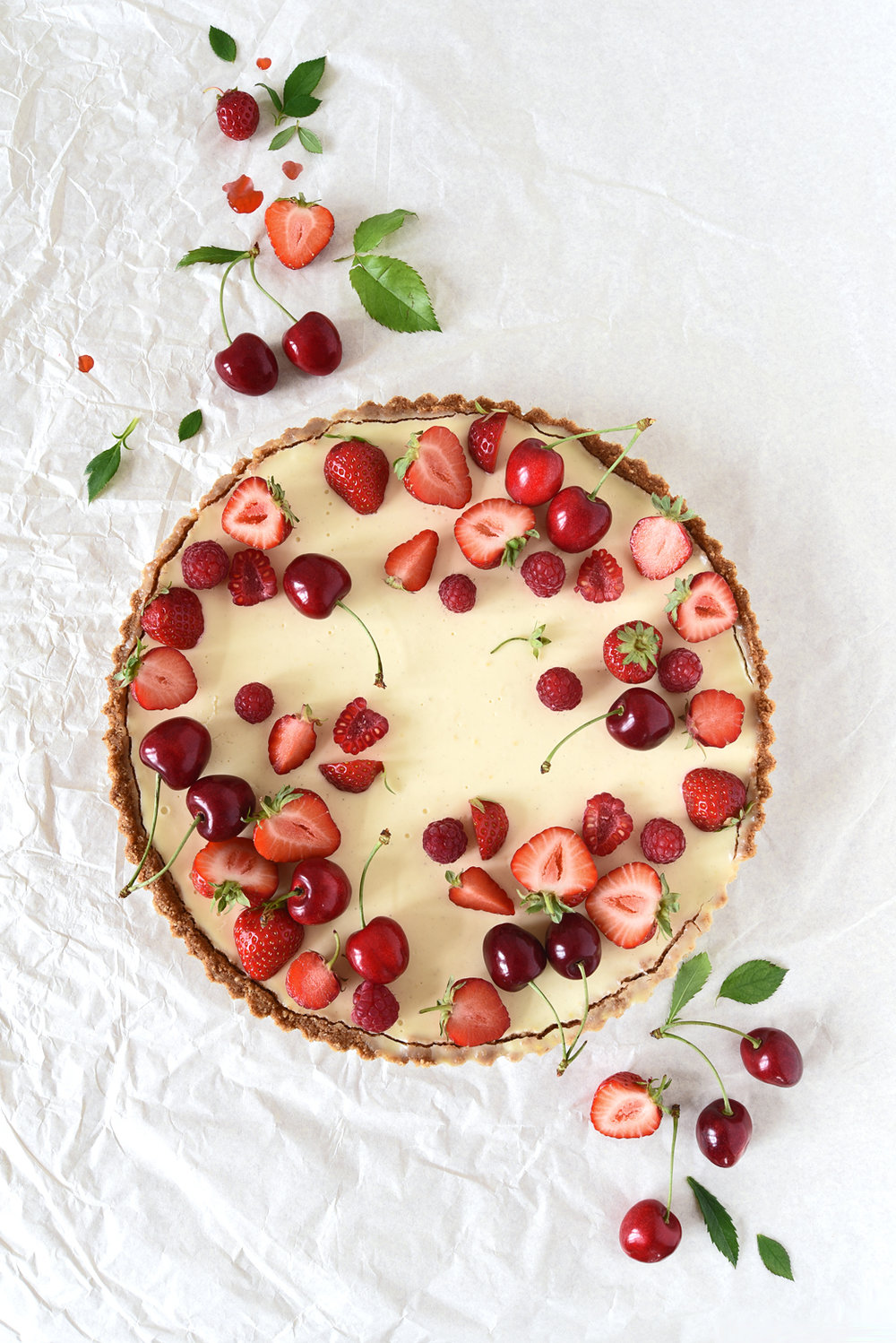 A Lovely Midsommer Garden Party Needs This Lemon Tart and These Flowers