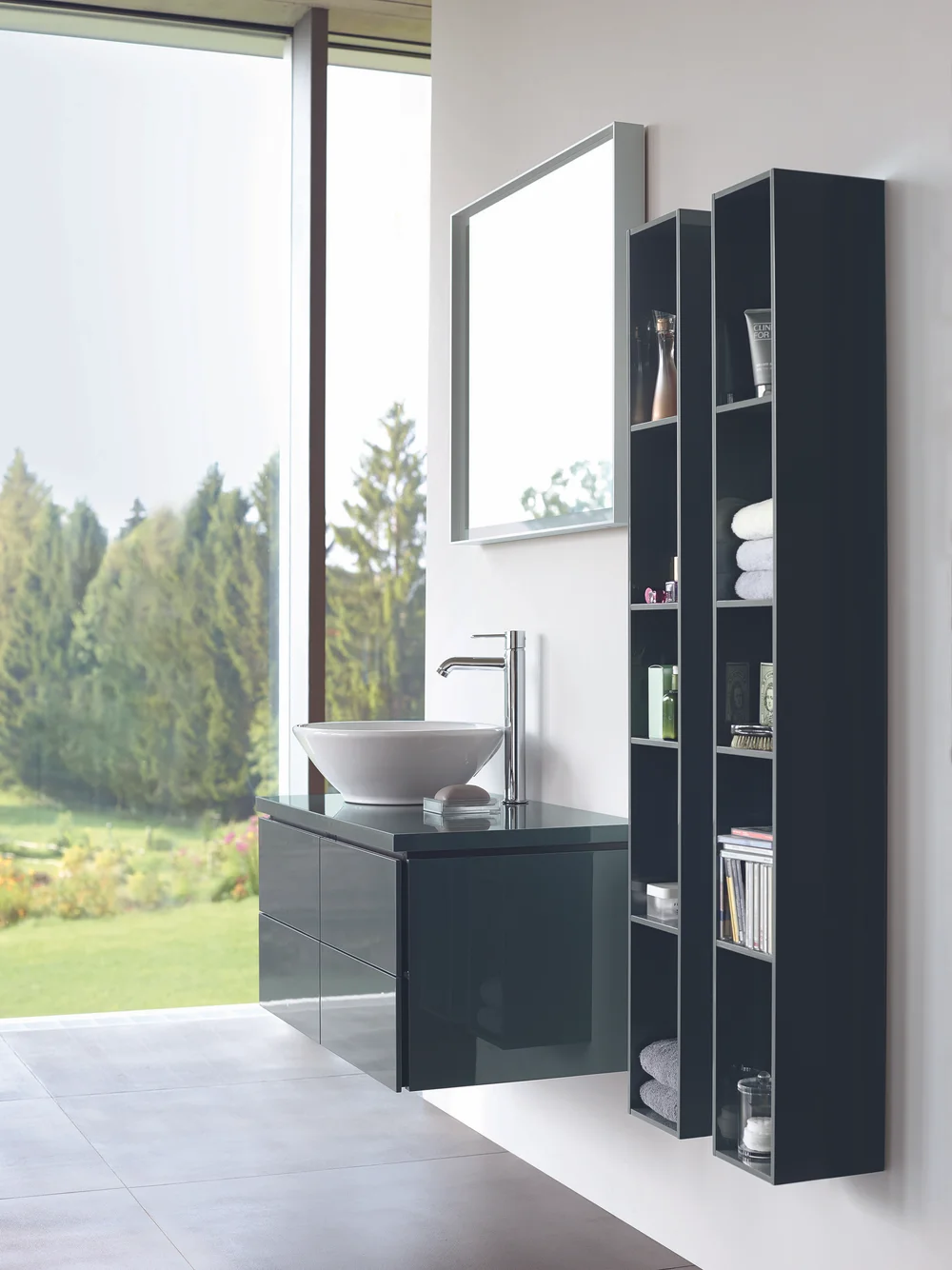 BATHROOM PRIZE: Duravit wall shelf "L-Cube”