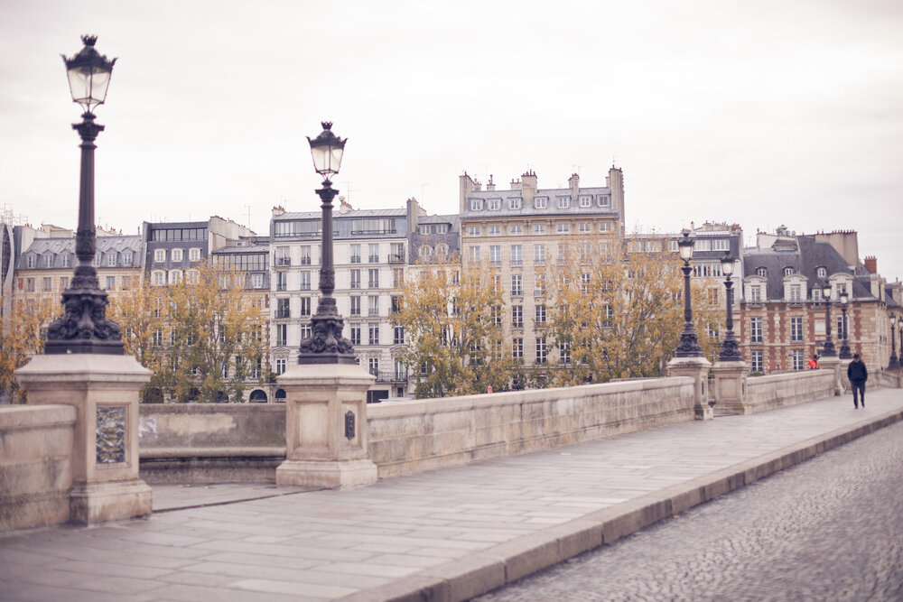 HOLLY in PARIS