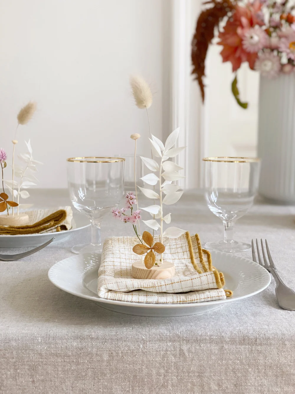 DIY Idea: Dried Flowers Inspired by Ikebana