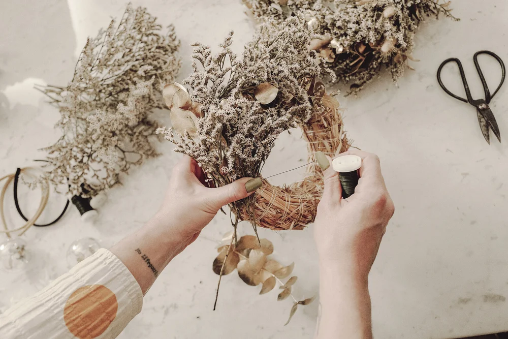 WeAreFlowergirls_handmade_Dried_Flower_Wreaths_2020-1220402.jpg