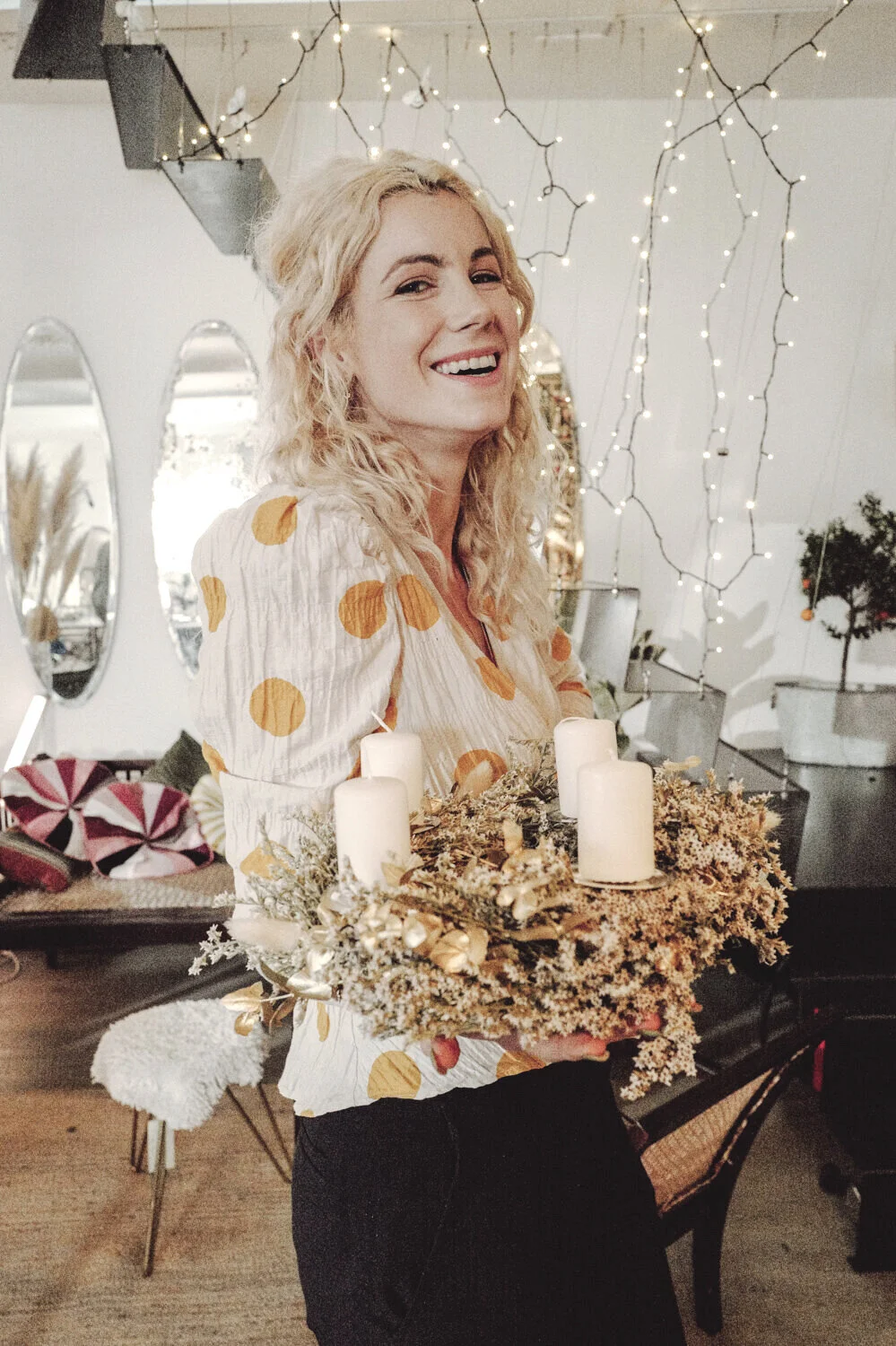 WeAreFlowergirls_handmade_Dried_Flower_Wreaths_2020-1220507-2.jpg