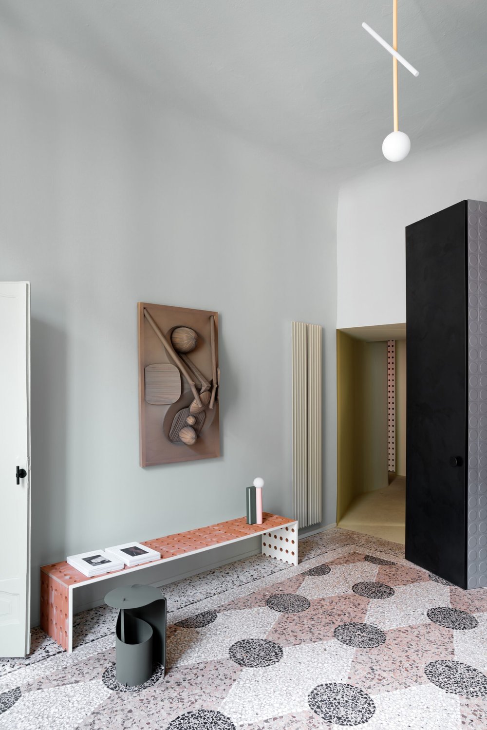 Trend Alert: Sensory Design + Inside Looking Out Gallery Apartment in Milan 2022