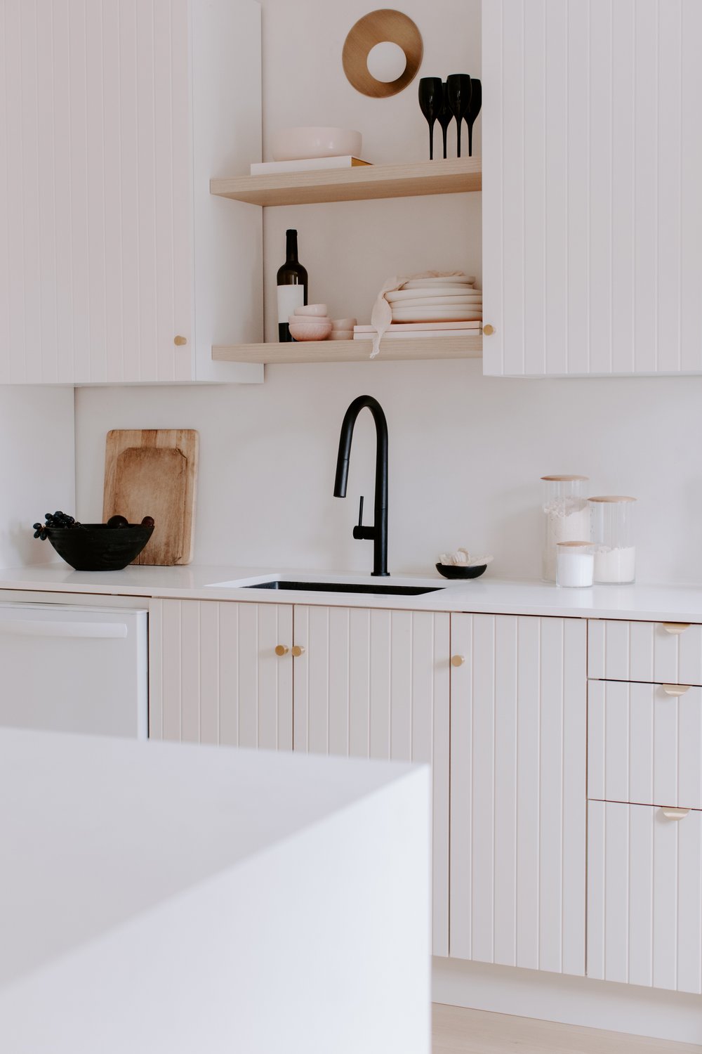 6 Minimalist Kitchen Ideas