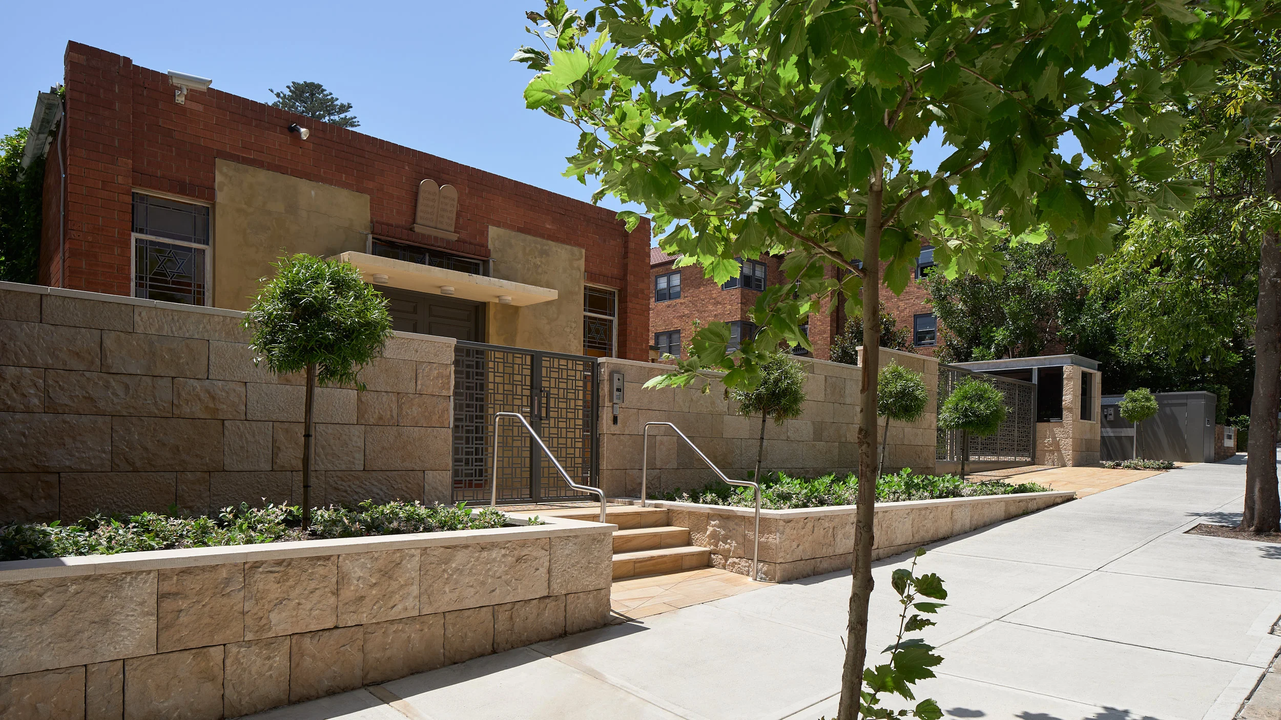 BTP_insta_LP_EmanuelSynagogue_3539.jpg