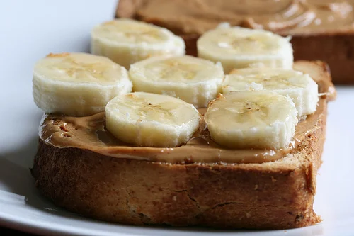 Overcoming the Hangry: 10 Wholesome, Under 250 Calorie Snacks to Save the Day (and Night)