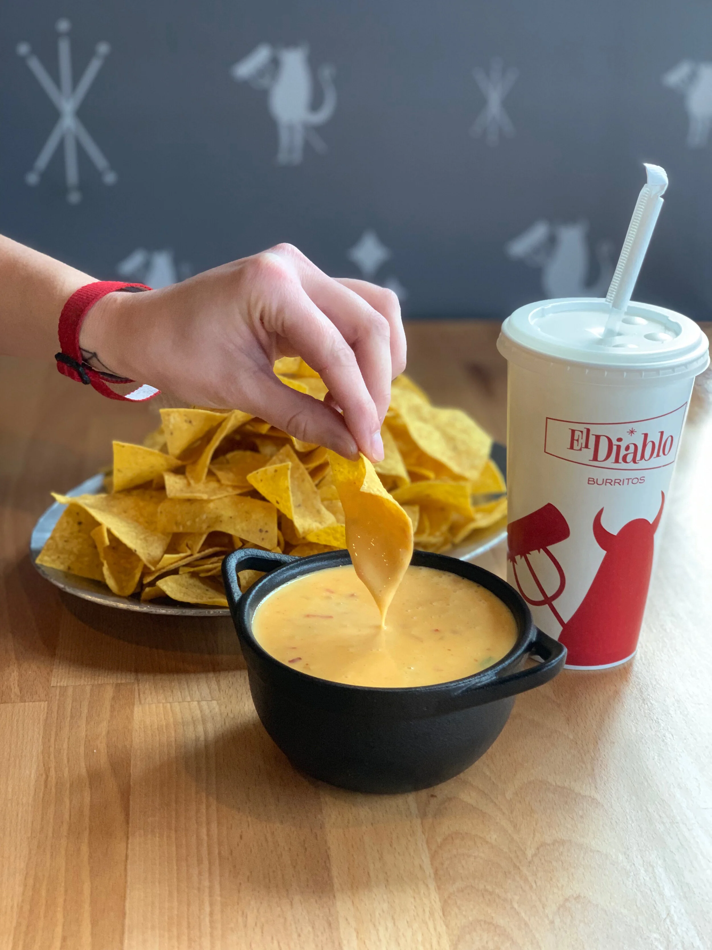queso_dipping.jpeg