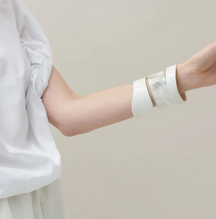 armband.JPG