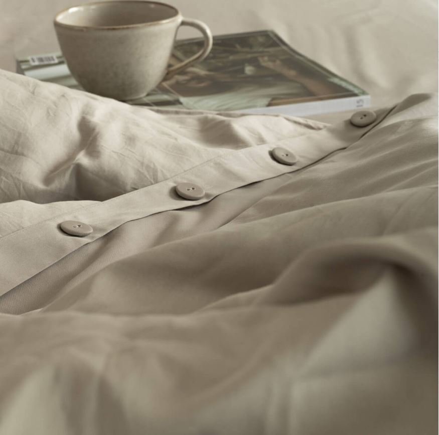 DBO-Satin-LGrey-detail.JPG