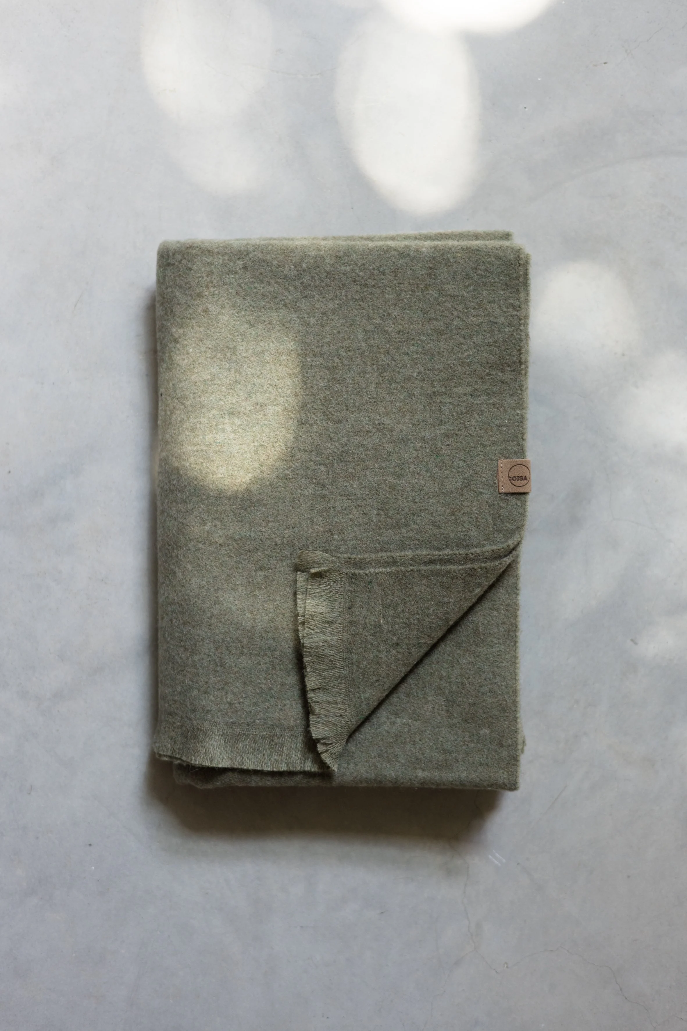 Coisa_sjaal_gerecycled wol_HR_Olive.jpg
