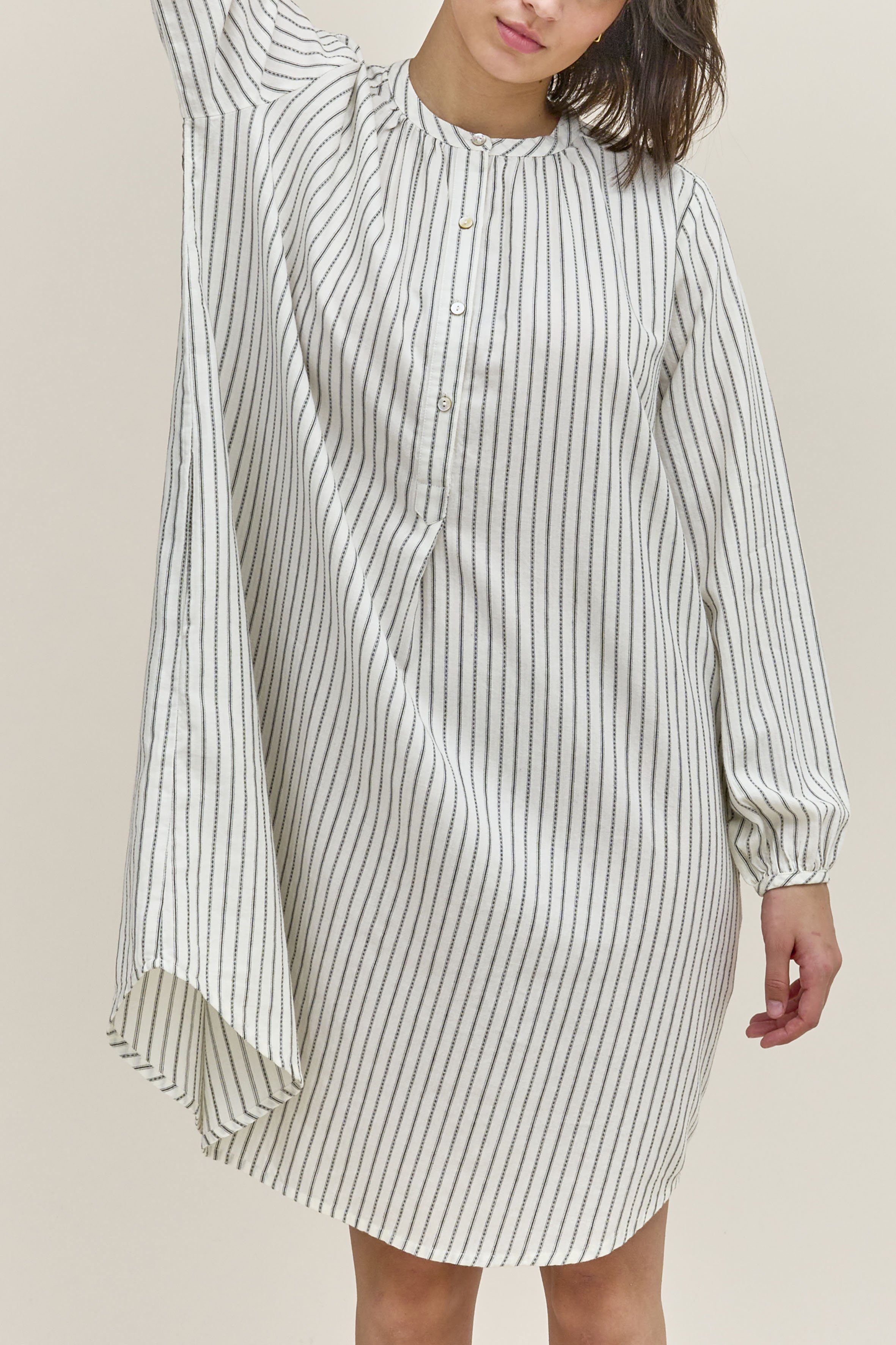niara stripe black front detail.jpg