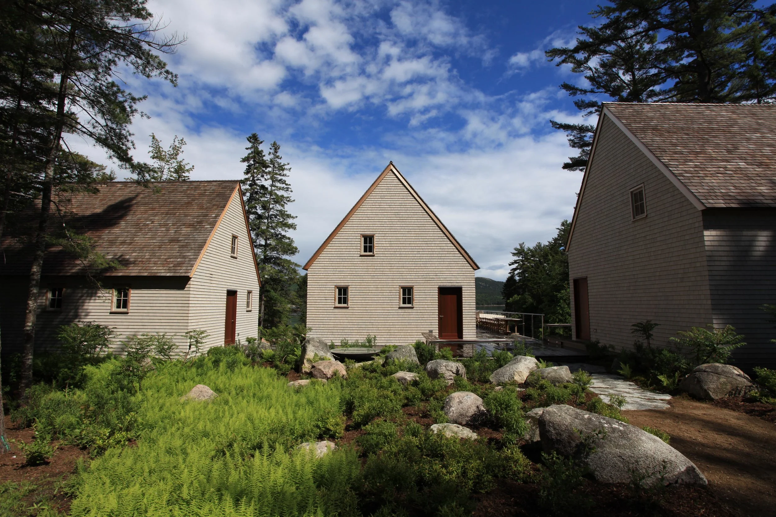 Pond House - Entry View