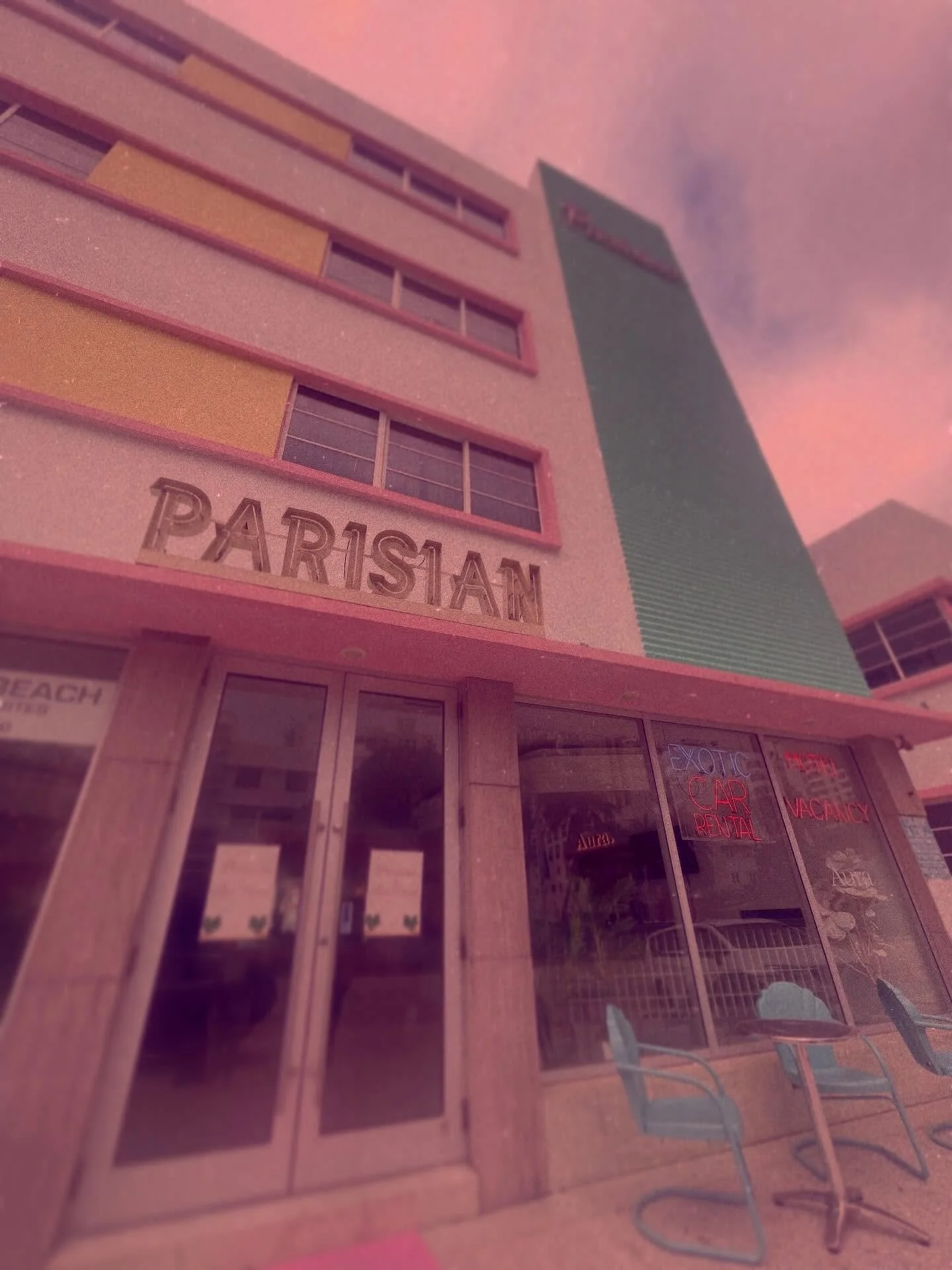 To act cool, to look cool, and to be cool&hellip; till death do us part 👄🌷👙🦩