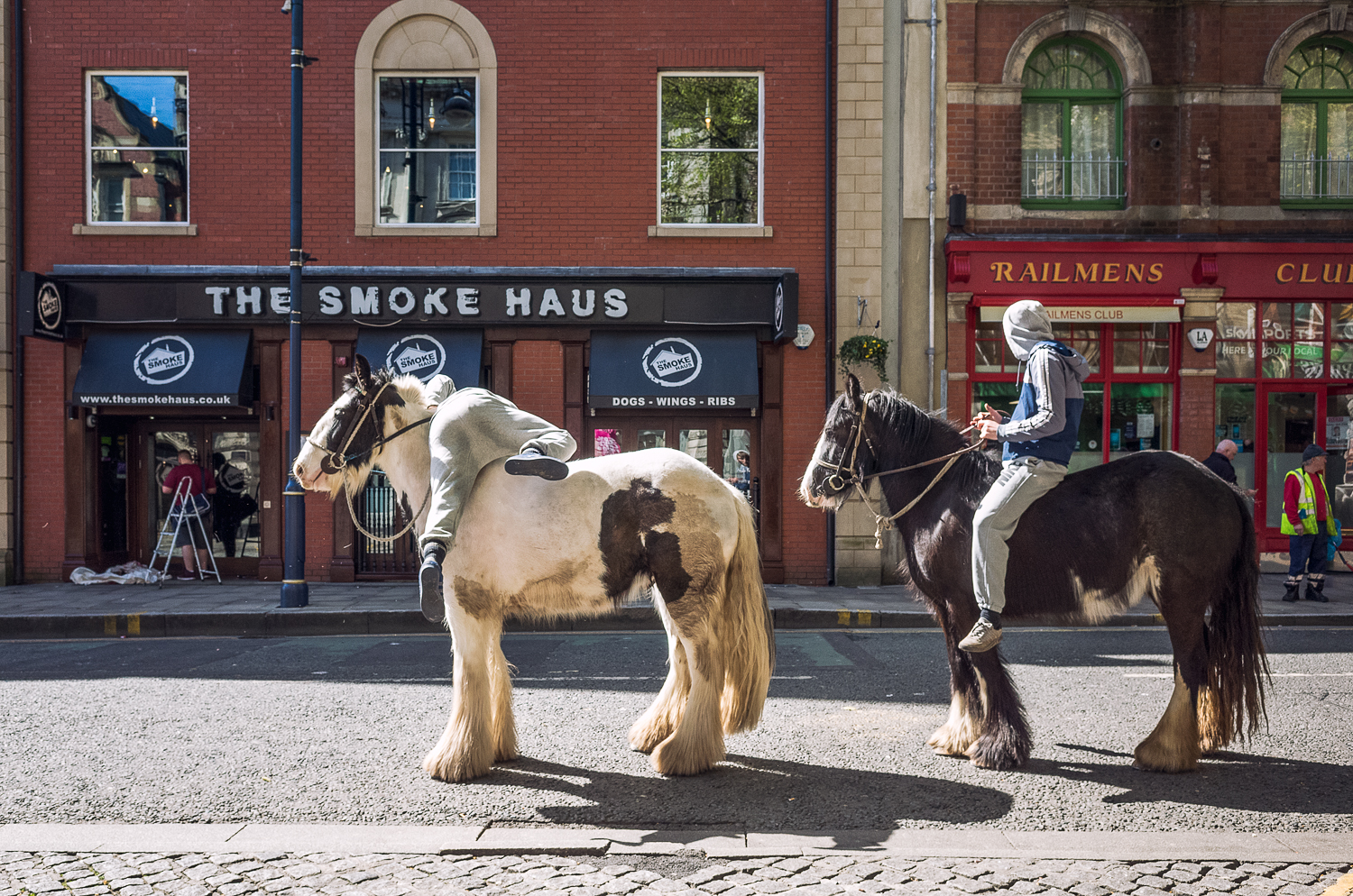 penlan-horses-wind-street.jpg