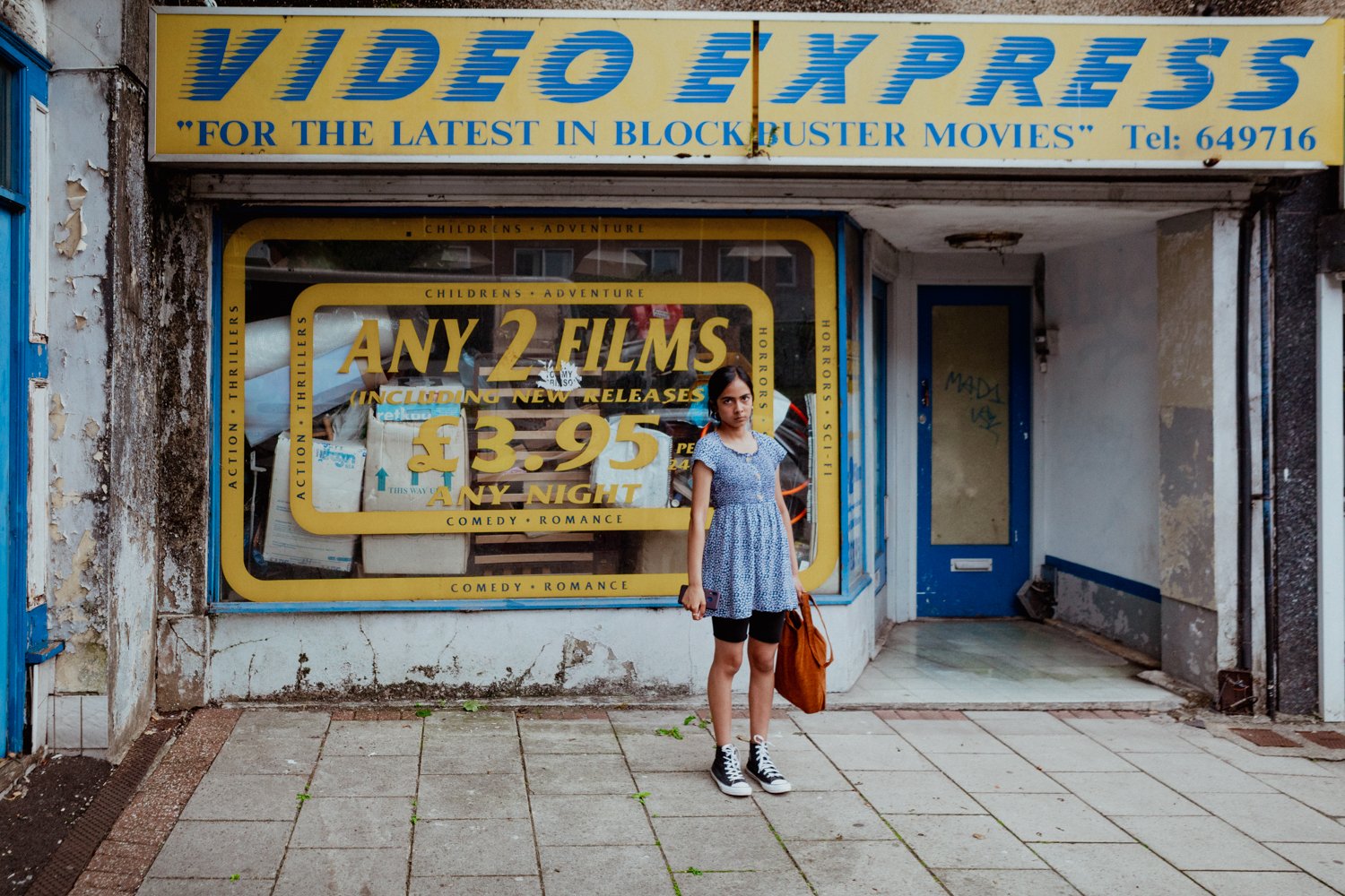 swansea-st-helens-video-express-girl.jpg