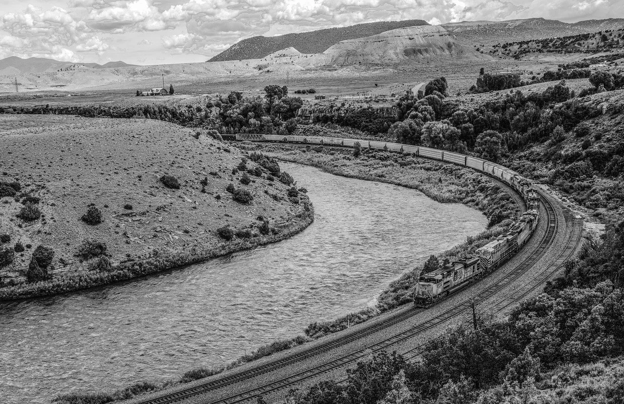 Union Pacific at the Schlegel Bend Bond, Co '15.jpeg