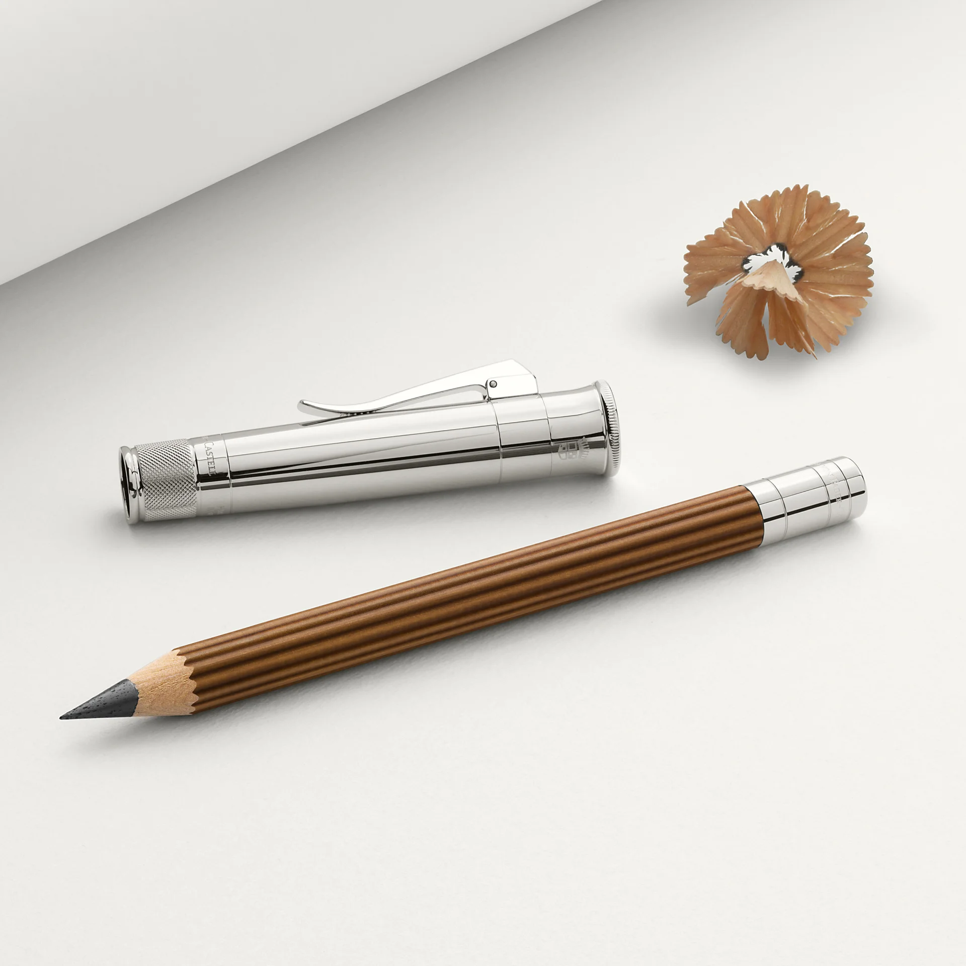 GvFC Perfect Pencil Magnum platinum plated,