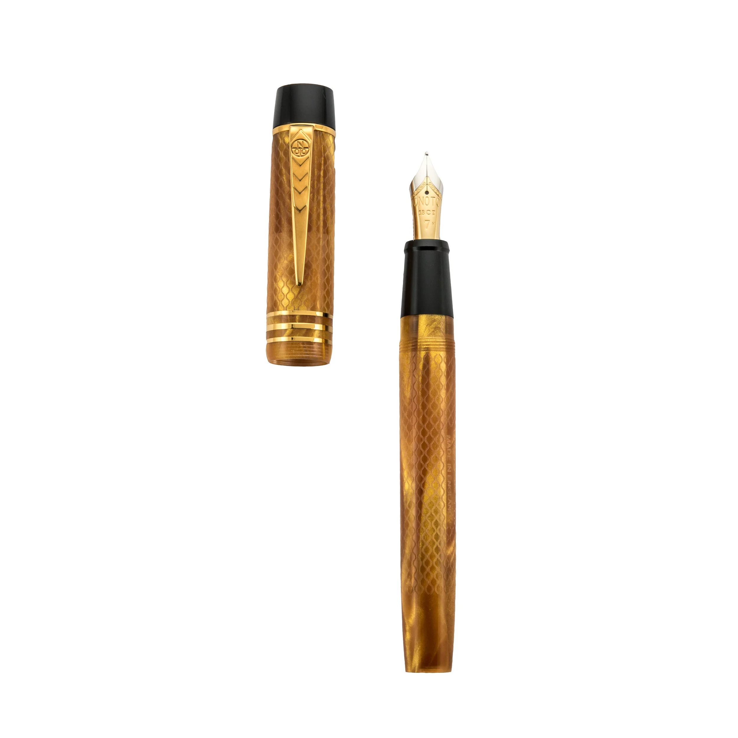 Onoto_Magna_Gold_Pearl_Chased_1.jpg