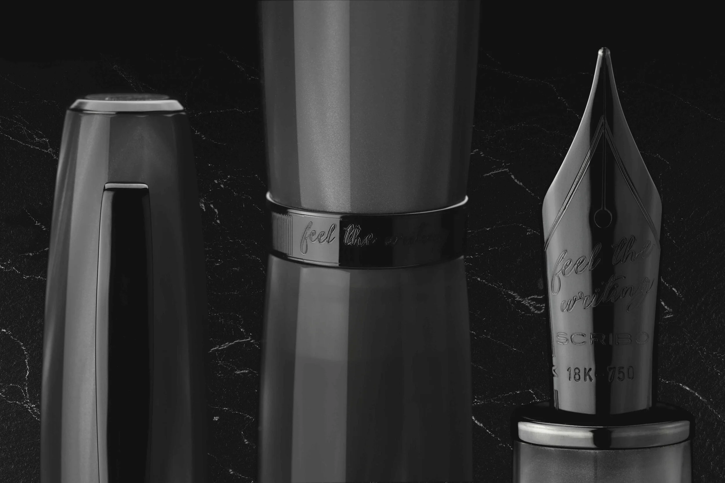 Grigio Notte together_low_luce.JPG