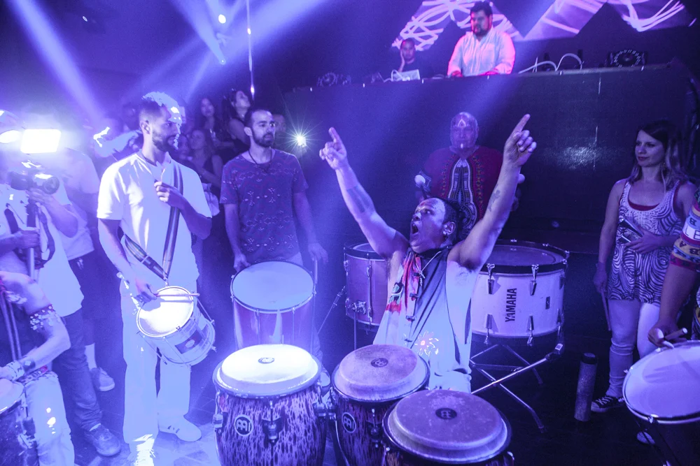 DosXX_Luna_Selects-25 2.jpg