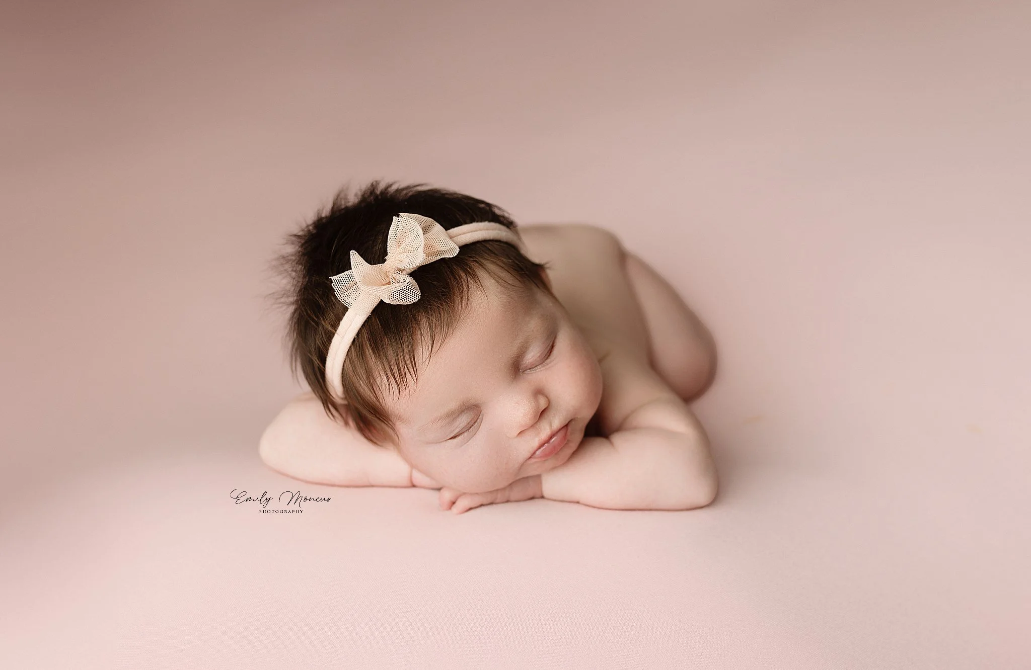 Amazing studio newborn photos near Rincon Georgia