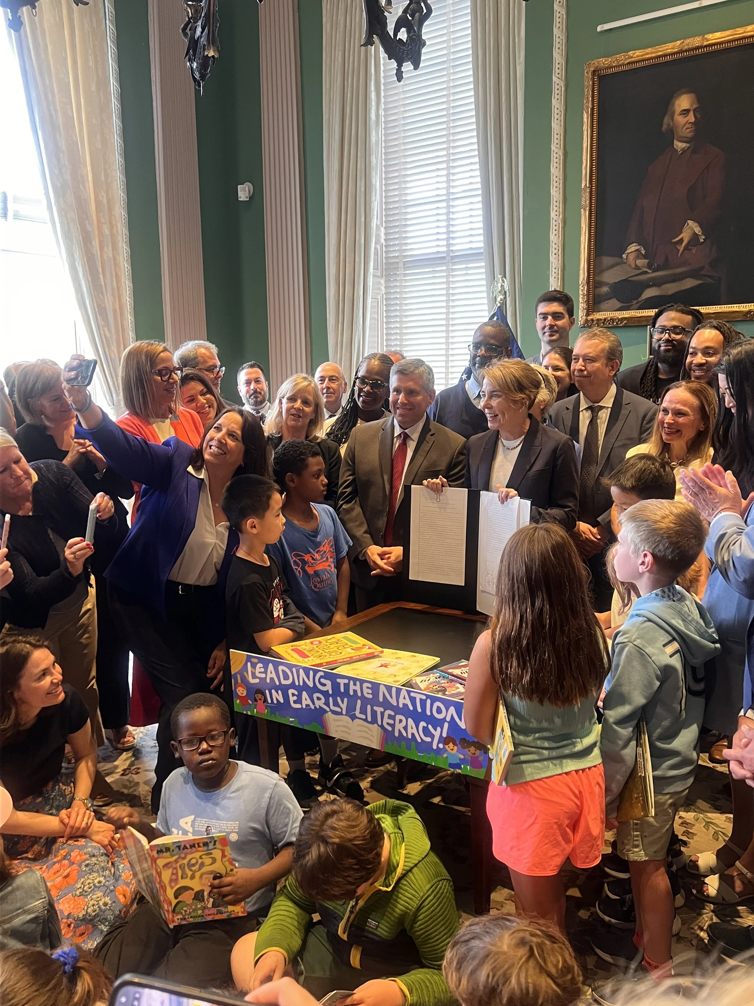 Governor Signs DiDomenico’s Early Literacy Bill into Law
