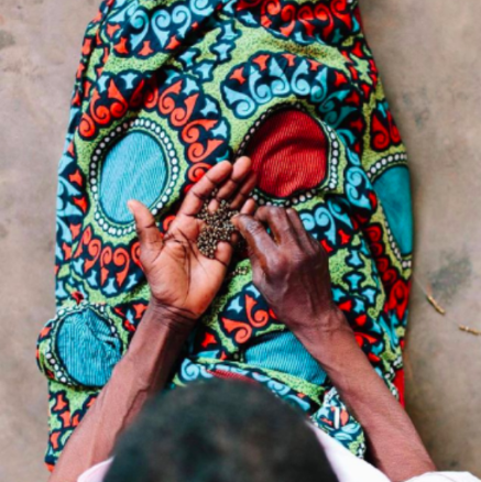 5 Apparel &amp; Accessories Brands That Give Back + A Giveaway.