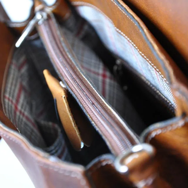 Designer Italian Leather Handbag - Bags & Arts