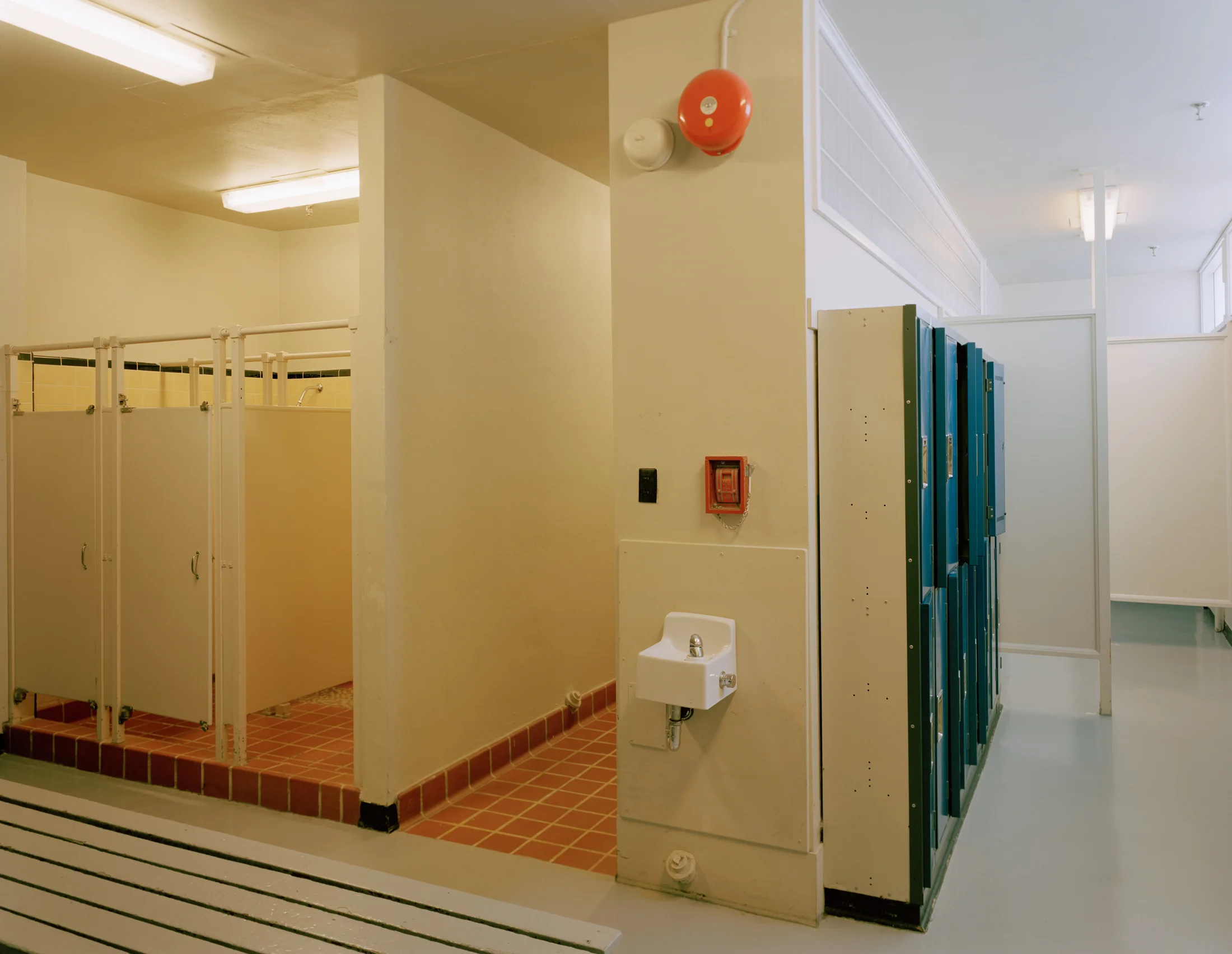 The Changing Room , 2016 / Archival pigment print / 32 x 40 inches / 81.3 x 101.6 cm / Ed. 5 + 1 AP