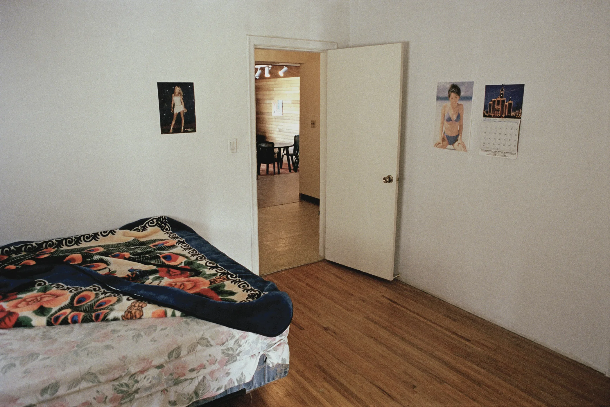 Beds / Rooms #4315-19 , 1999-2001 / UV Laminated Digital C-Print / 13 x 19.5 inches / 33 x 49.5 cm / Ed. 5 + 1 AP