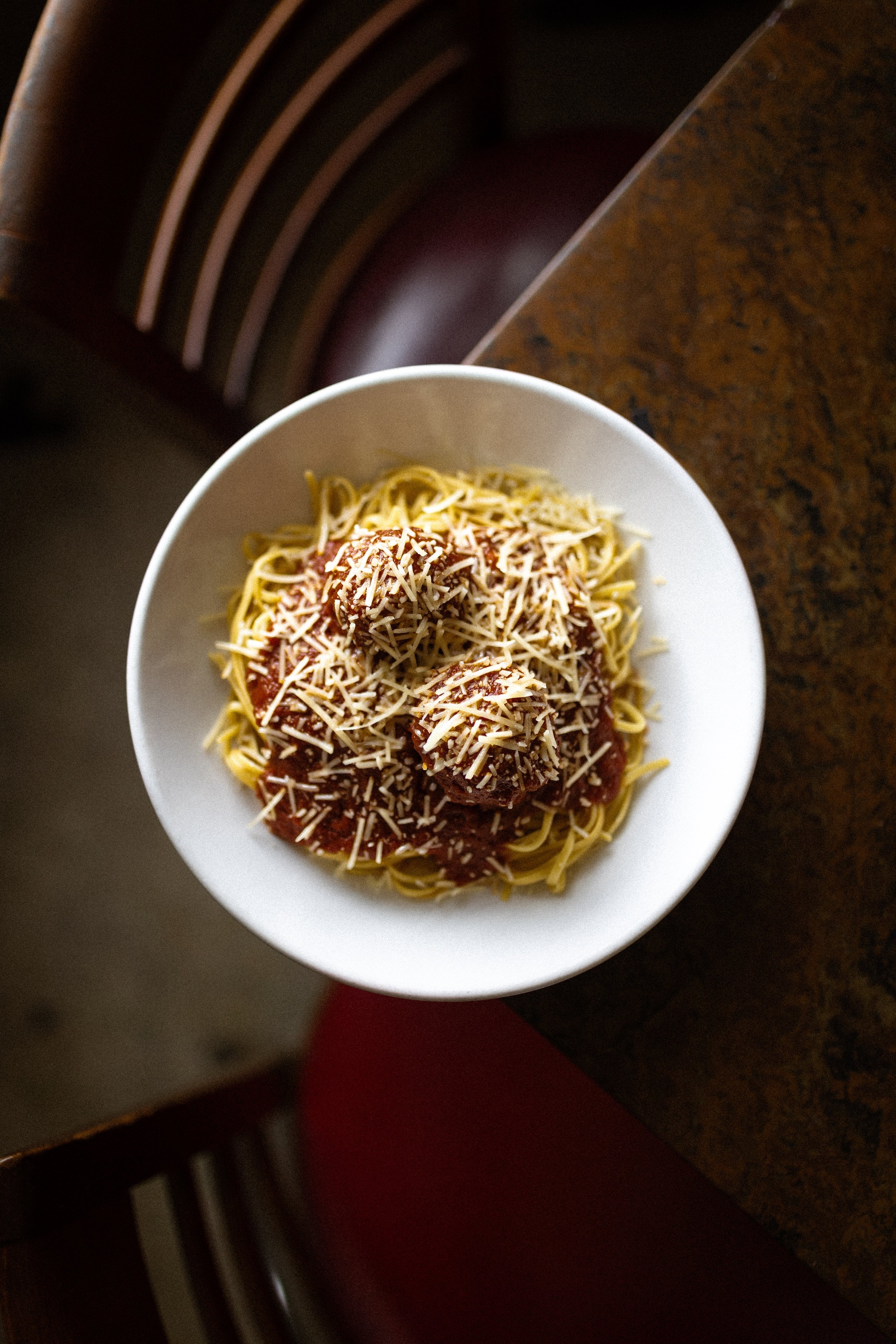 cincinnati-restaurant-menu-photography-arnolds