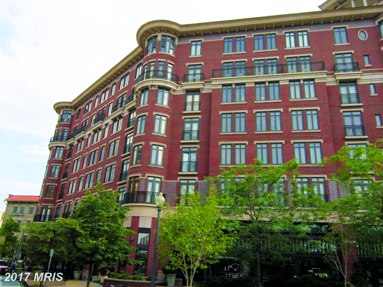 DC10026816-1_edit.jpg