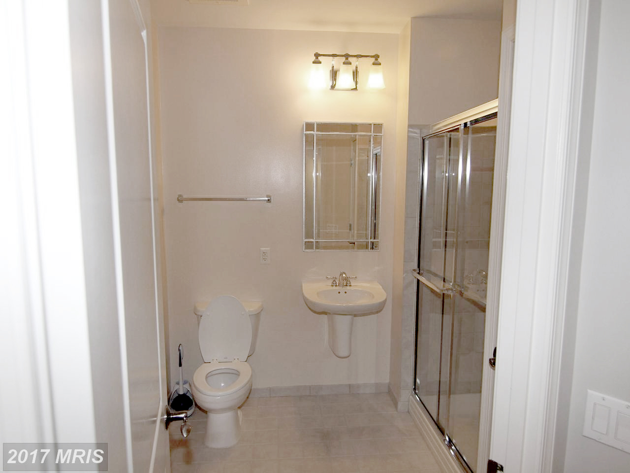 DC10026816-14.jpg