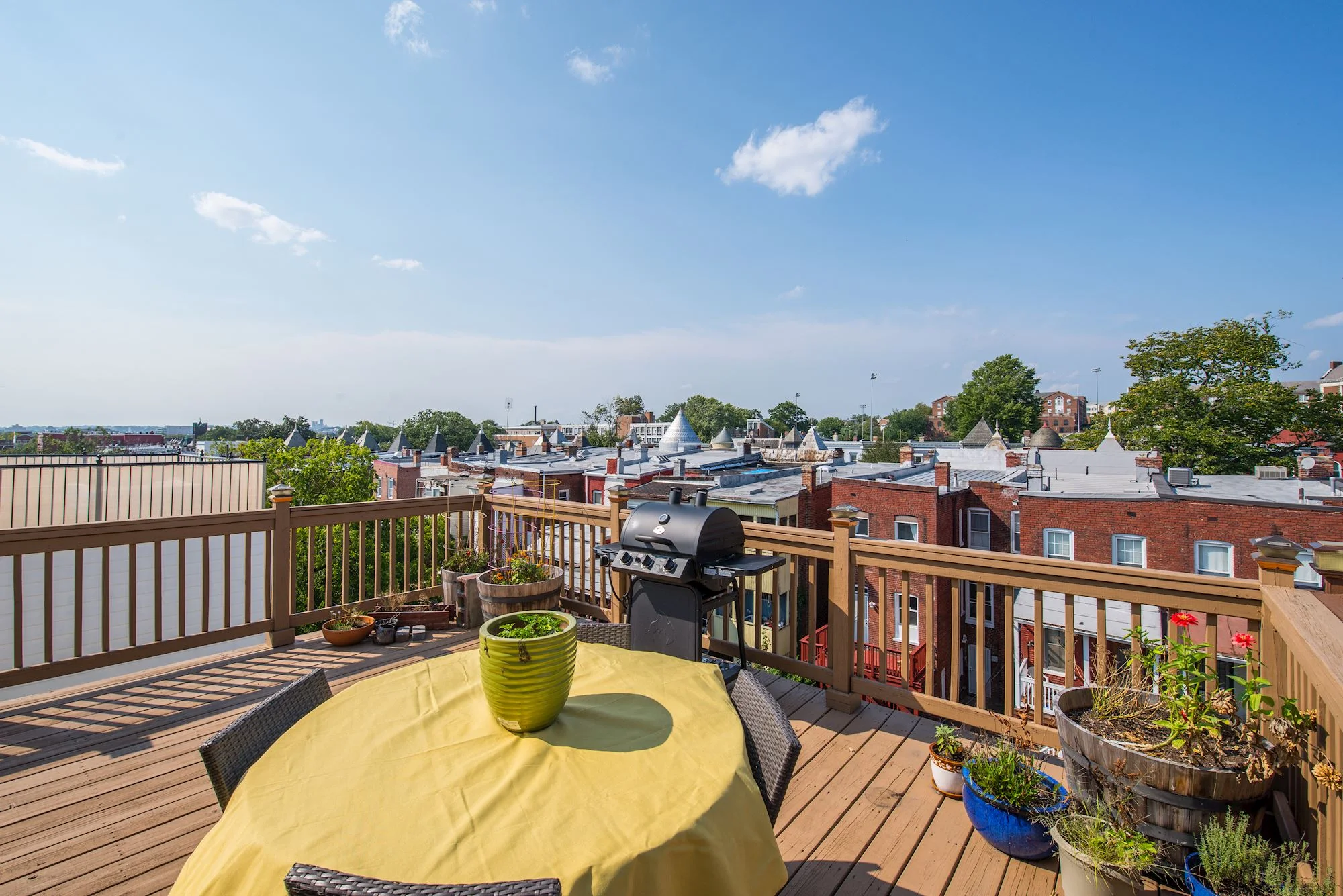 004_136_QUINCY_PLACE_NE_2_206370_271396.jpg